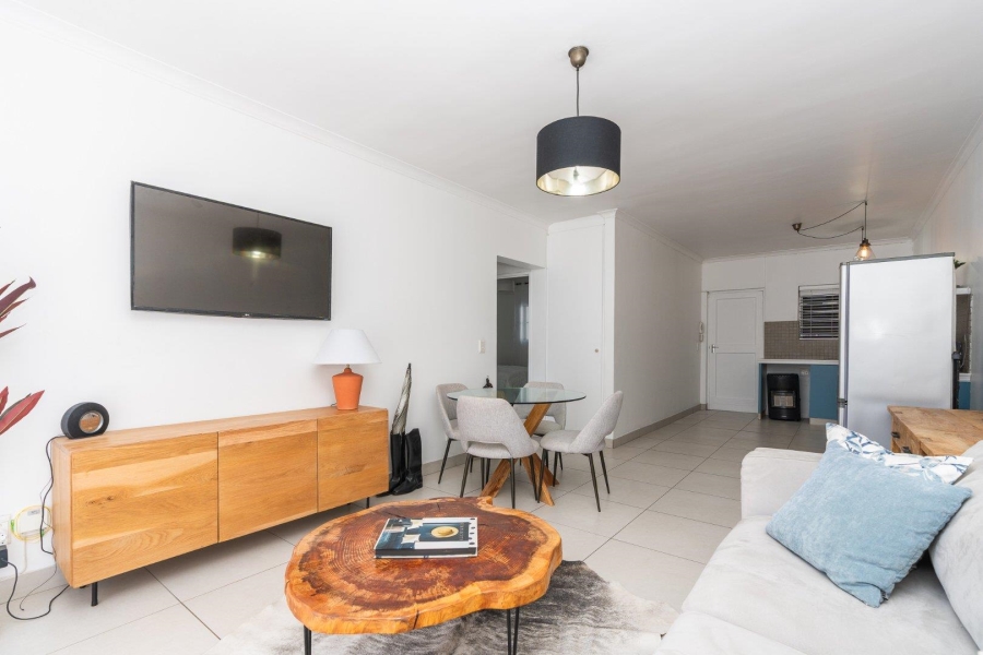 To Let 2 Bedroom Property for Rent in Green Point Western Cape